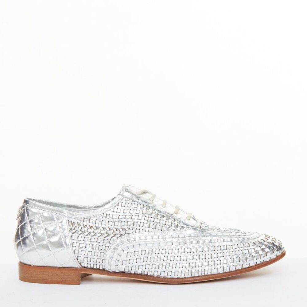 CHANEL 2016 interlocking CC metallic silver woven leather oxford EU39 US9